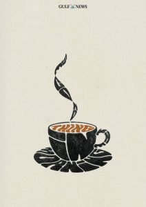 Werbeplakat, auf dem eine Tasse abgebildet ist, die aus Buchstaben geformt wurde. Liest man den Text erkennt man den Satz "second good thing in the morning".